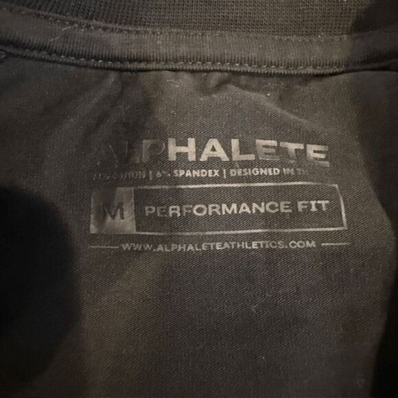 Alphalete Performance Tee Bundle of 3 Black Camo, Red, Yellow Size Medium - Picture 6 of 10